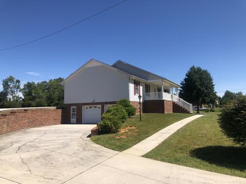 323 Westgate Dr, Baxter, TN 38544 photo 2