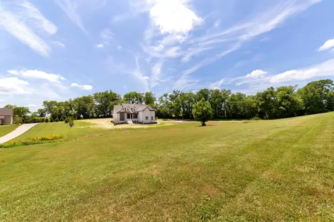 113 Tom Walker Dr, Beechgrove, TN 37018 photo 4