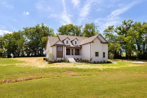 113 Tom Walker Dr, Beechgrove, TN 37018 photo 3