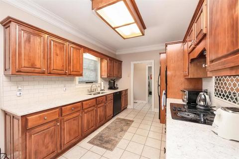 104 Abbey Pl, Jackson, TN 38305 photo 6