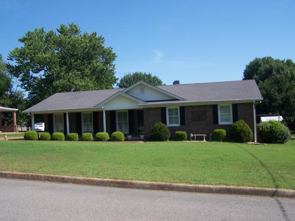1006 Tucker Dr, Pulaski, TN 38478 27 Photos MLS 2406335 Movoto
