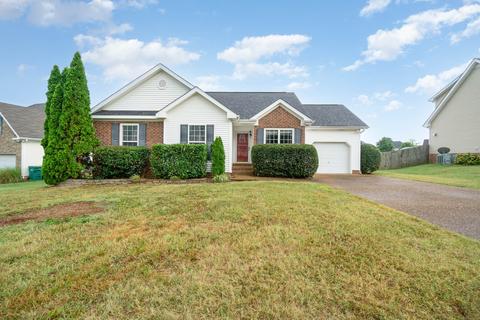 1005 Persimmon Dr, Spring Hill, TN 37174 photo 1