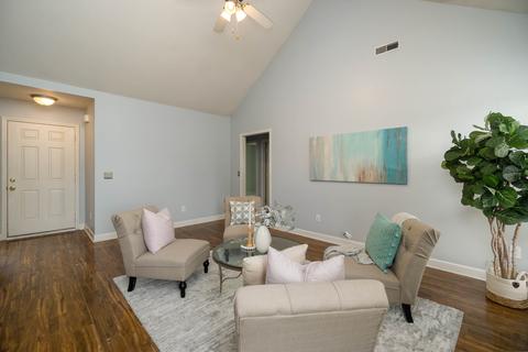 1005 Persimmon Dr, Spring Hill, TN 37174 photo 4