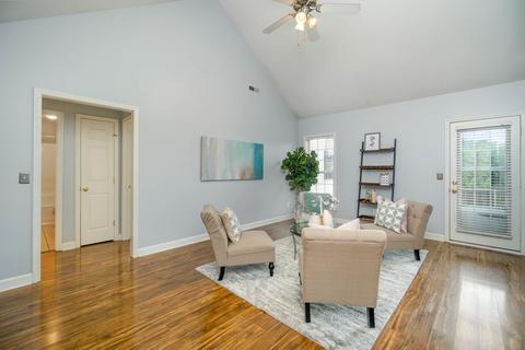 1005 Persimmon Dr, Spring Hill, TN 37174 photo 3