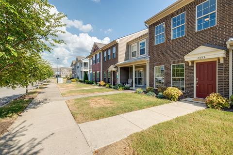 2083 Hemlock Dr, Spring Hill, TN 37174 photo 2