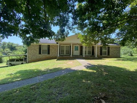 3000 Marthas Chapel Rd, Cunningham, TN 37052 photo 1
