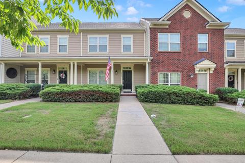 2004 Hemlock Dr, Spring Hill, TN 37174 photo 1