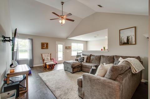 220 Karis Dr, Spring Hill, TN 37174 photo 6