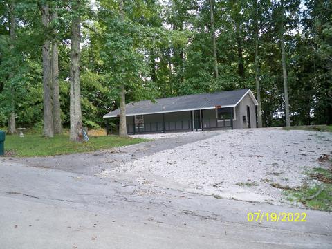 217 Sewell St, Baxter, TN 38544 photo 1