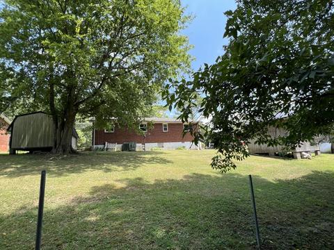3900 Cedar St, Centerville, TN 37033 photo 2
