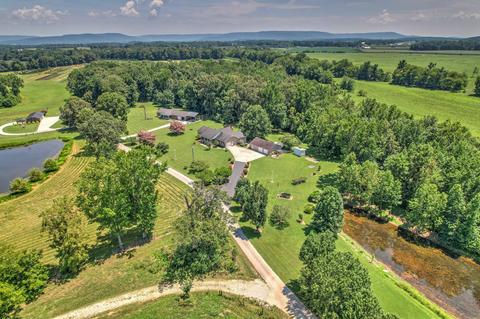 210 Eric Mcmahan Ln, Morrison, TN 37357 photo 10