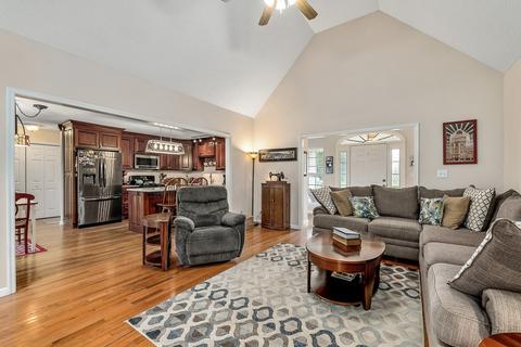 91 Peach Ave, Morrison, TN 37357 photo 5