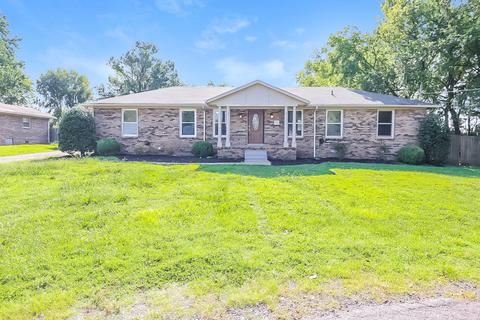 2840 Oakview Dr, Murfreesboro, TN 37130