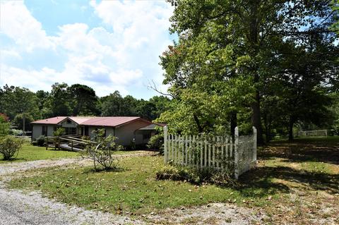 282 Smith Rd, Sewanee, TN 37375 photo 2