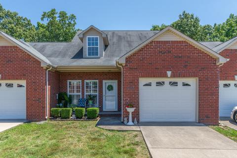 220 Johnstone Dr, Dickson, TN 37055 photo 1