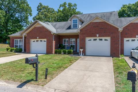 220 Johnstone Dr, Dickson, TN 37055 photo 2