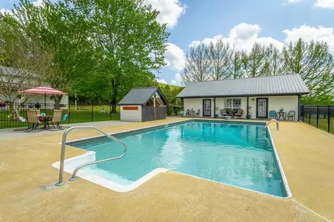 282 E Nickajack Rd, Ringgold, GA 30736 photo 13