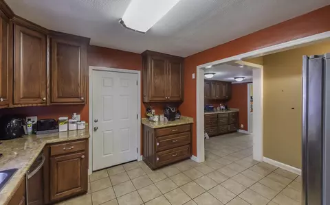 210 E Main St, Stevenson, AL 35772 photo 11