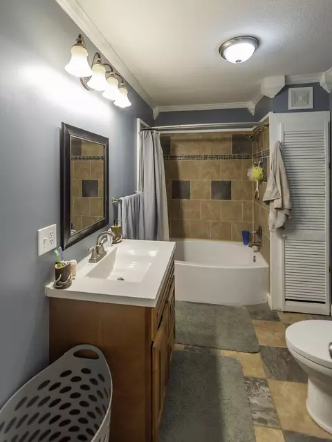 210 E Main St, Stevenson, AL 35772 photo 15