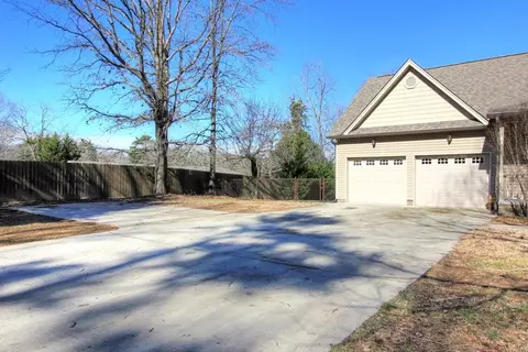7541 Grasshopper Rd, Georgetown, TN 37336 photo 3