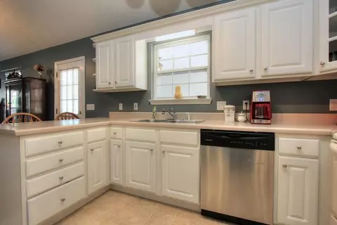 154 Bluff View Dr, Ringgold, GA 30736 photo 8