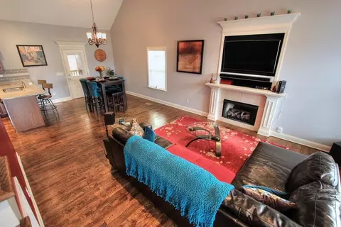 8595 Maple Valley Dr, Chattanooga, TN 37421 photo 9