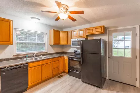 4613 Eldridge Rd, Hixson, TN 37343 photo 2