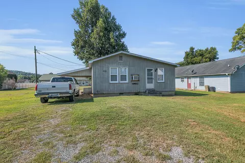 405 W 3rd St, Jasper, TN 37347 photo 3