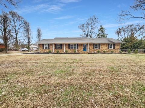 132 Skyview Dr, Murfreesboro, TN 37128