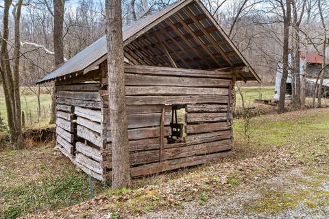 1860 Mcwhorter Rd, Cunningham, TN 37052 photo 35