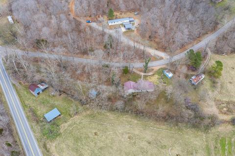 1860 Mcwhorter Rd, Cunningham, TN 37052 photo 6
