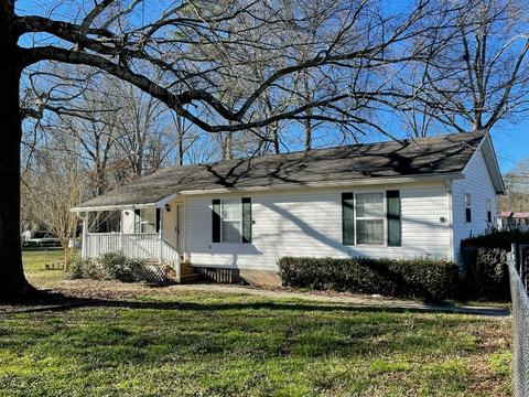 121 Holly Dr, Dalton, GA 30721 photo 1