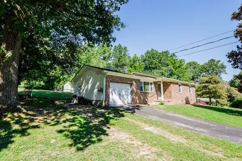 89 Barton St, Ringgold, GA 30736 photo 7