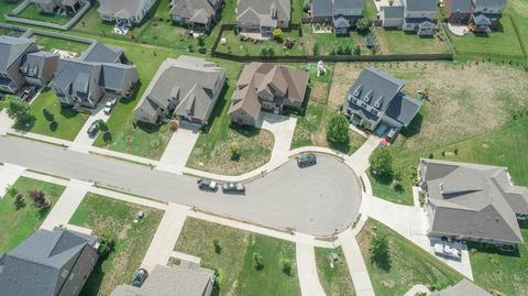 713 Rain Meadow Ct, Spring Hill, TN 37174 photo 3