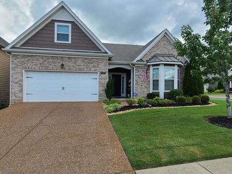 3033 Alan Dr, Spring Hill, TN 37174 photo 2