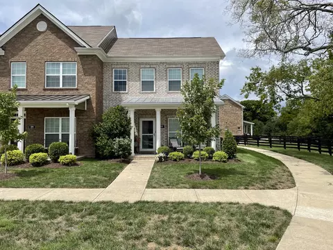 110 Chard Ln, Spring Hill, TN 37174 photo 2