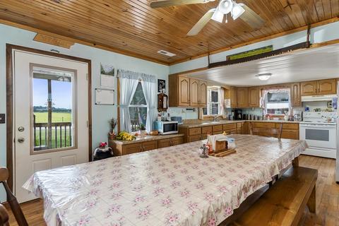 1482 E Bethlehem Rd E, Doyle, TN 38559 photo 3