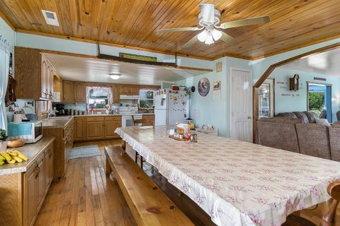 1482 E Bethlehem Rd E, Doyle, TN 38559 photo 2