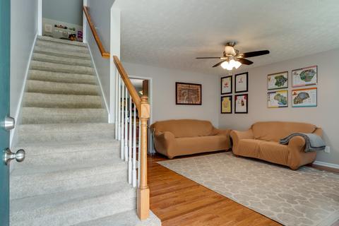 216 Brady Dr, Dickson, TN 37055 photo 2