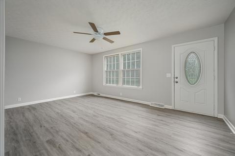 2015 Wolfe Rd, White Bluff, TN 37187 photo 4