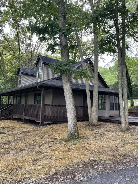 207 Chipman Rd, Bethpage, TN 37022 photo 3