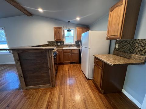 405 2nd St N, Decherd, TN 37324 photo 3