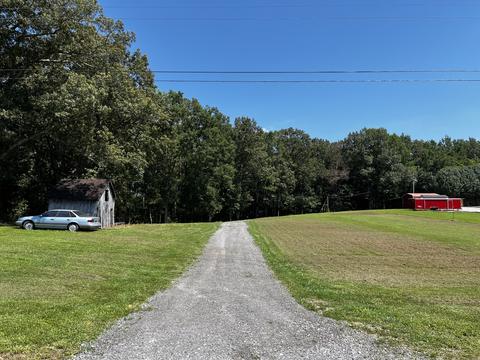 2676 Old Well Rd, Morrison, TN 37357 photo 3