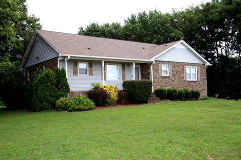 1703 Florence Rd, Murfreesboro, TN 37129