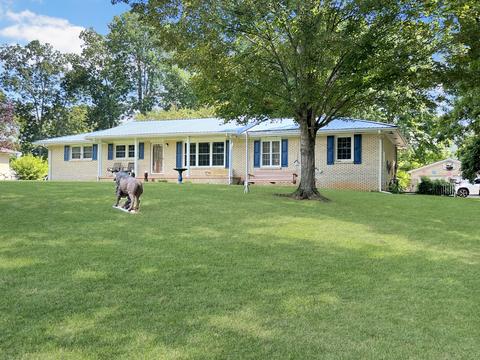 1302 Spring St, Dover, TN 37058 photo 3