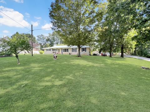 1302 Spring St, Dover, TN 37058 photo 5