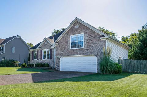 1740 Shane Dr, Spring Hill, TN 37174 photo 3