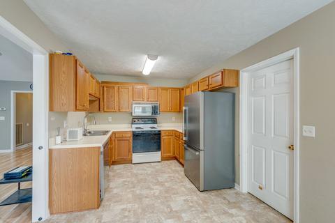 105 Post Oak Ct, Dickson, TN 37055 photo 8