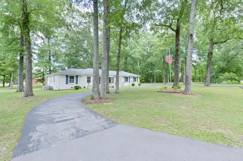 1701 Eagle Dr, Hixson, TN 37343 photo 2
