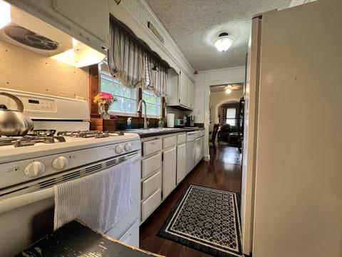 416 W 5th St, Dickson, TN 37055 photo 14